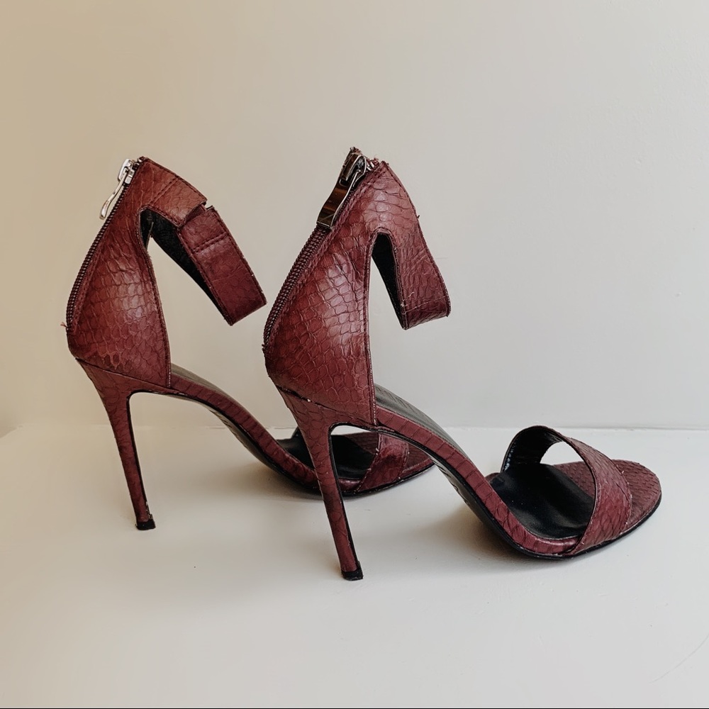 Genuine Snakeskin High Heels - Picture 1 of 8